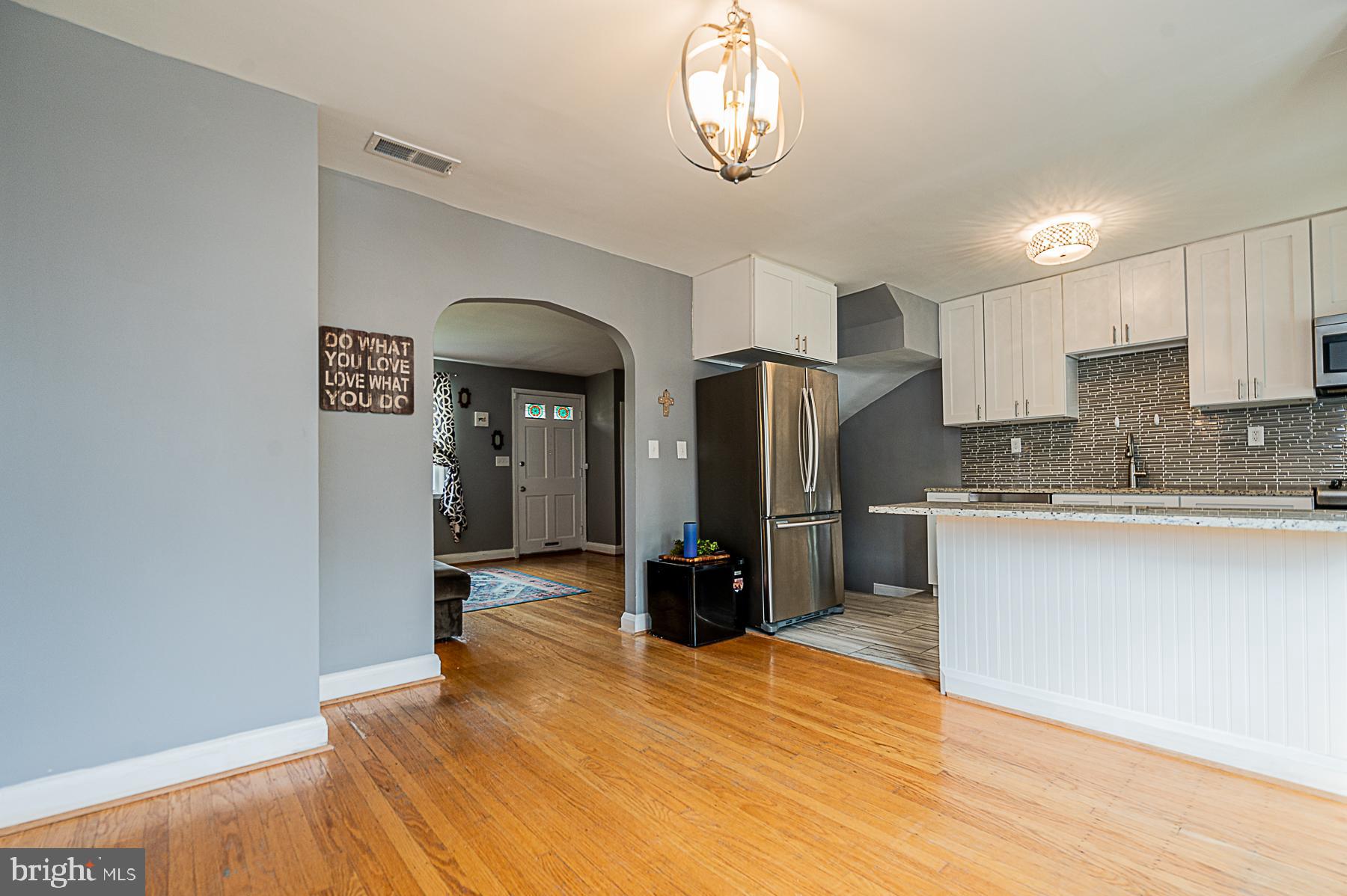 706 Braeside Road Baltimore, MD 21229 - Photo 6 of 28 Open Concept Dining