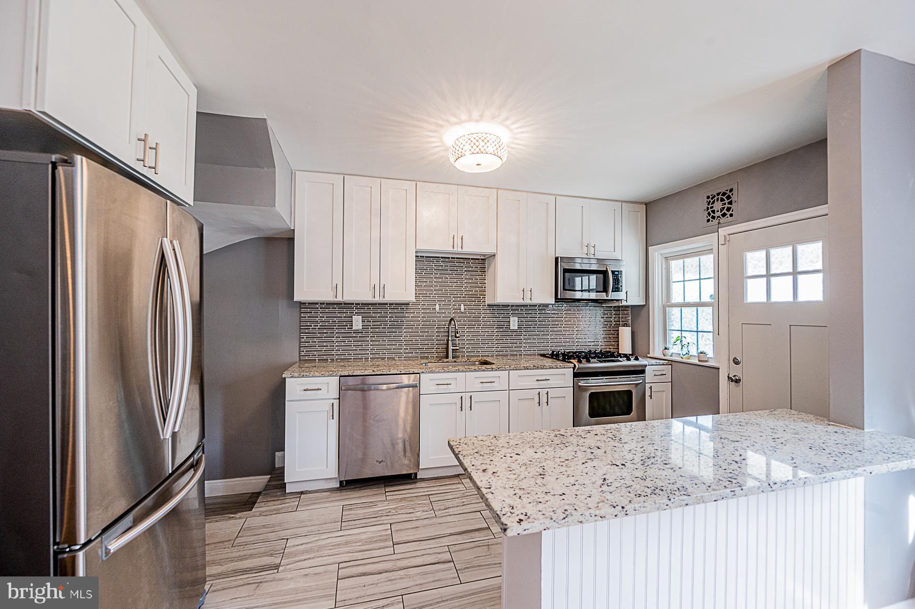 706 Braeside Road Baltimore, MD 21229 - Photo 7 of 28