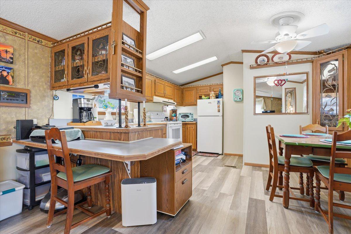 3350 Airport Road, Unit 5 Allentown, PA 18109 - Photo 15 of 53 Cozy kitchen with inviting layout.