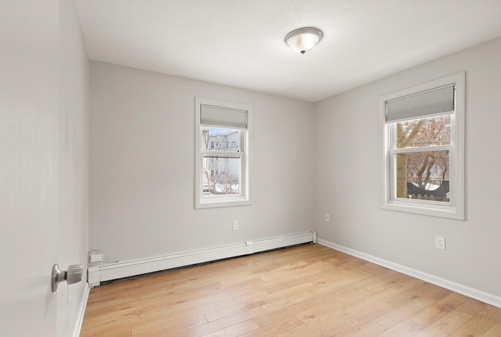 138 Franklin Street Lynn, MA 01902 - Photo 7 of 13 an empty room with a window