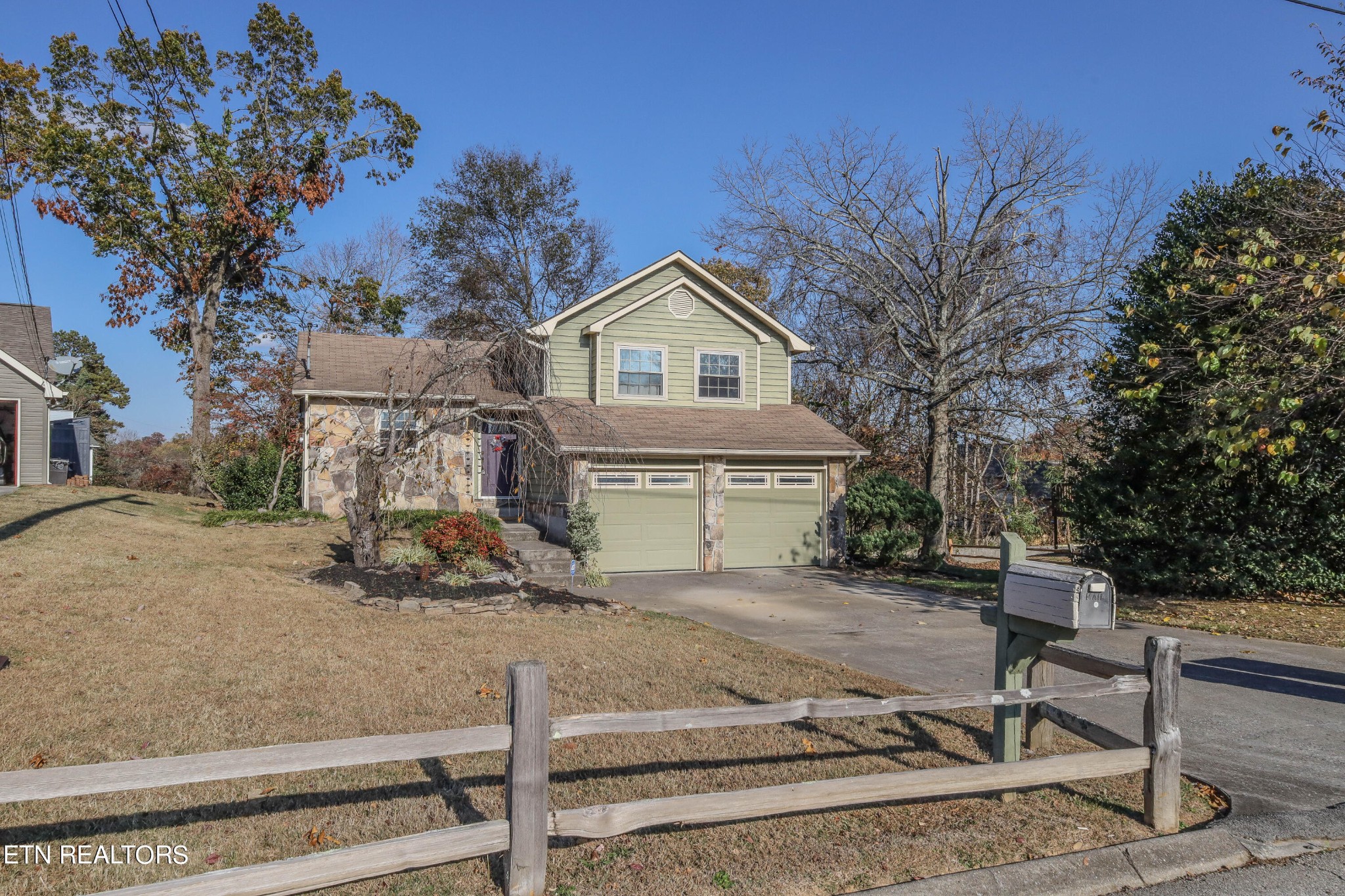 1340 Windamere Road Knoxville, TN 37923 - Photo 2 of 53 a view of a house with a patio