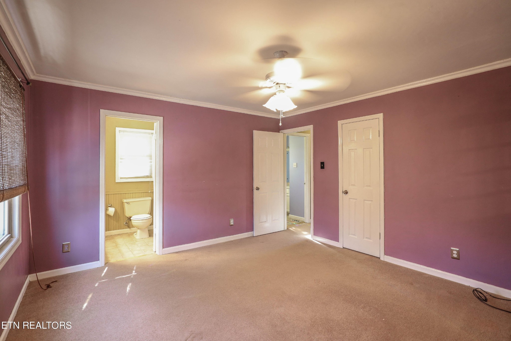 1340 Windamere Road Knoxville, TN 37923 - Photo 34 of 53 a view of an empty room with a window