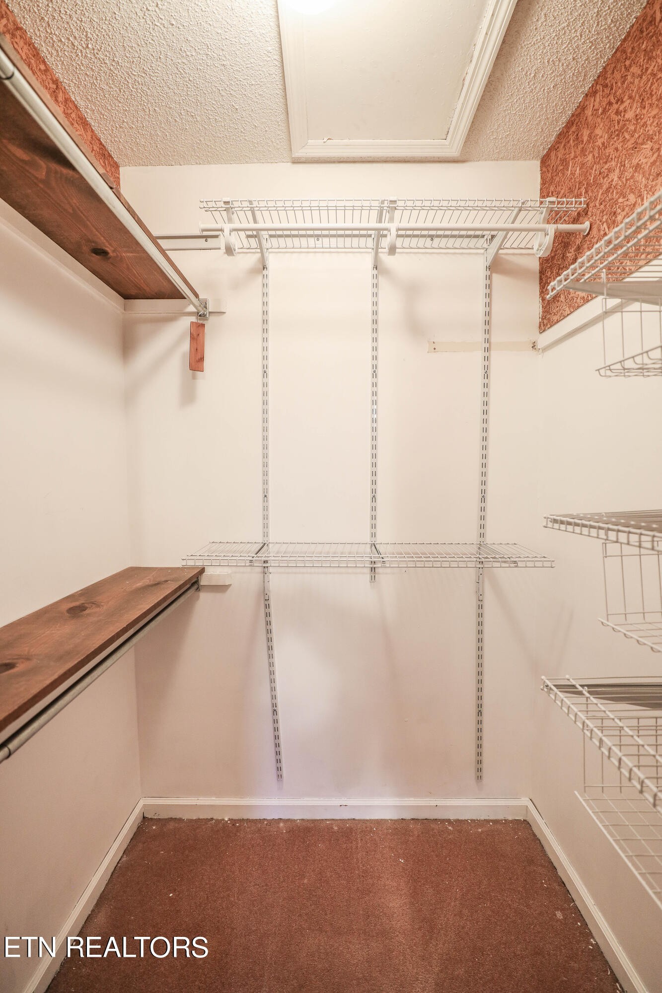 1340 Windamere Road Knoxville, TN 37923 - Photo 36 of 53 a view of a small space