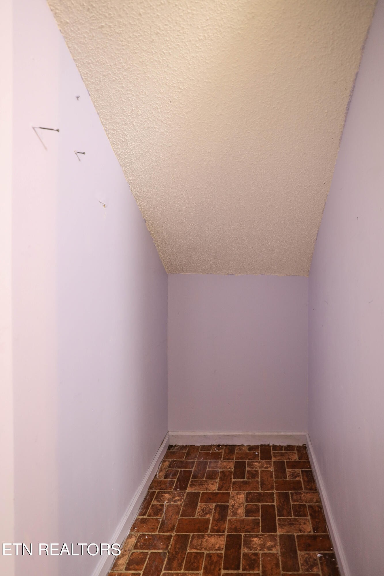 1340 Windamere Road Knoxville, TN 37923 - Photo 43 of 53 a view of utility room