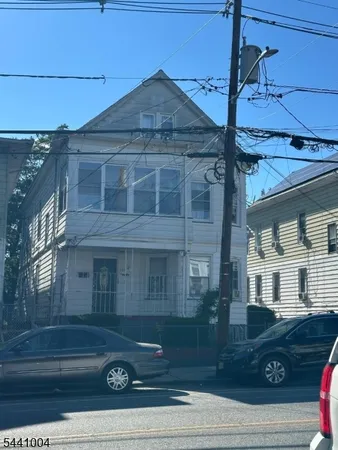 $2,300 | 332 Madison Avenue, Unit 2, Paterson, NJ 07524