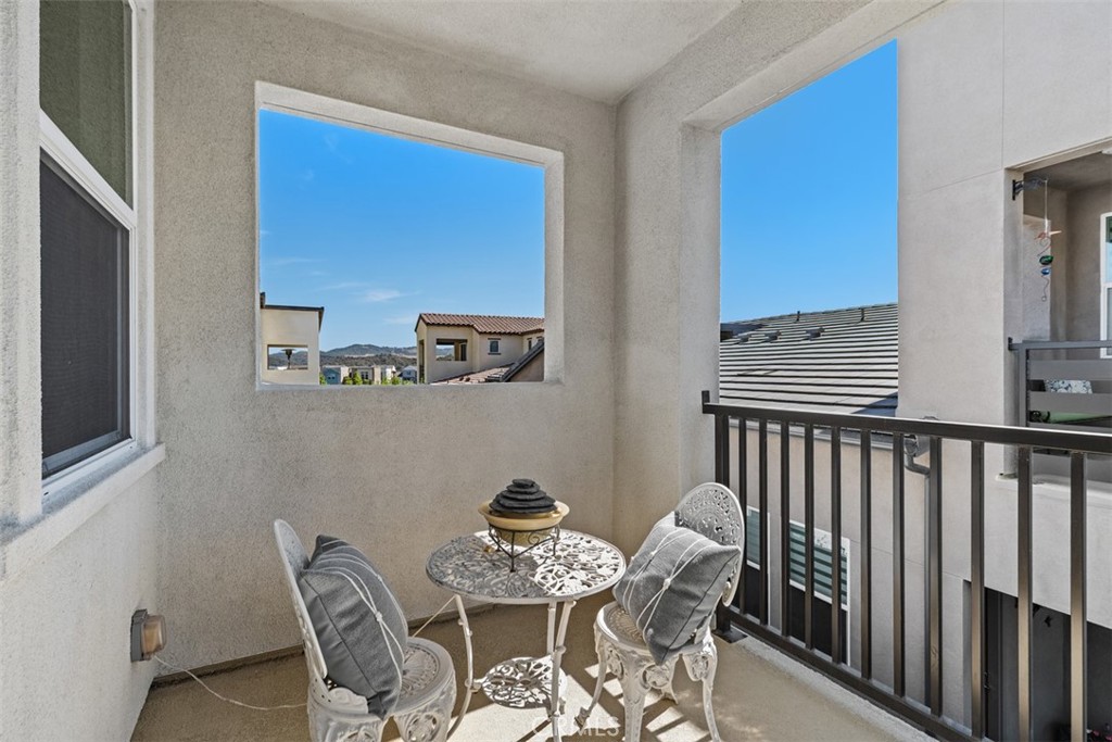 888 Sunrise Road Rancho Mission Viejo, CA 92694 - Photo 18 of 26 Balcony off loft