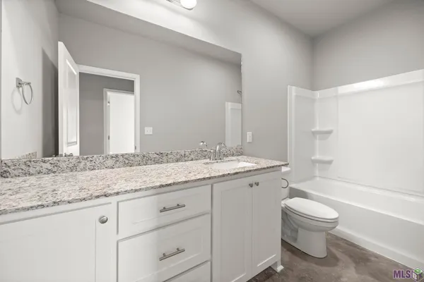 $1,800 | 18627 Greenwell Springs Road, Unit 2A, Central, LA 70739