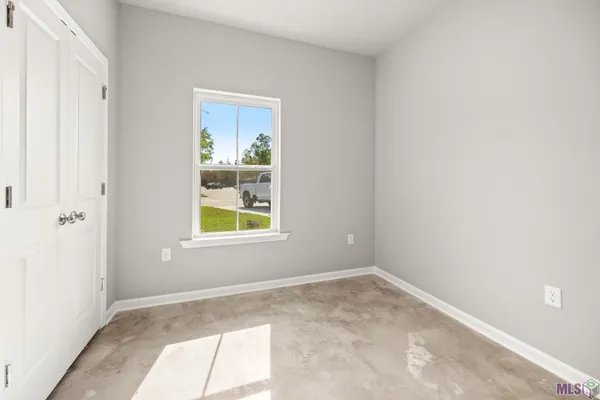 $1,800 | 18627 Greenwell Springs Road, Unit 2A, Central, LA 70739