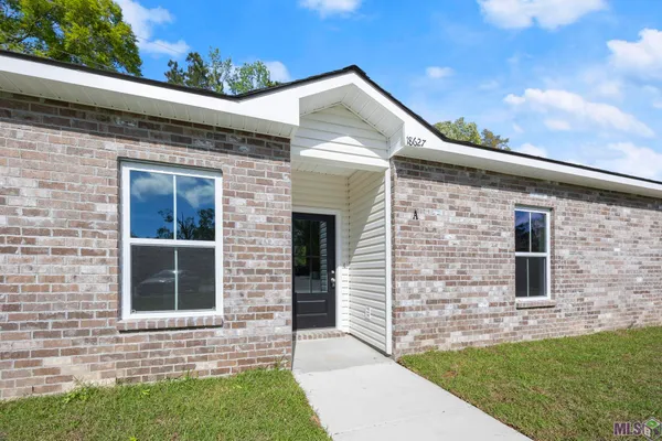 $1,800 | 18627 Greenwell Springs Road, Unit 2A, Central, LA 70739