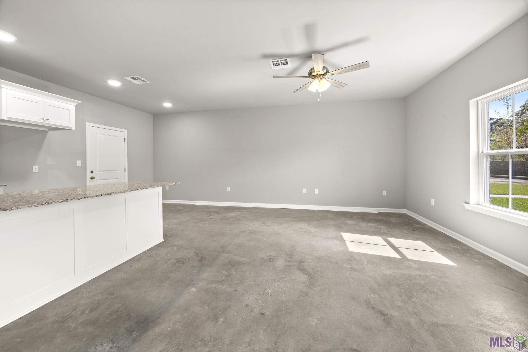 18627 Greenwell Springs Road, Unit 2A Central, LA 70739 - Photo 10 of 34