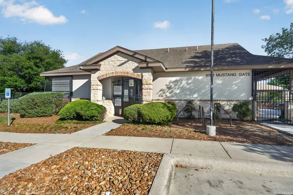 $349,900 | 11123 Palomino Bend, San Antonio, TX 78254