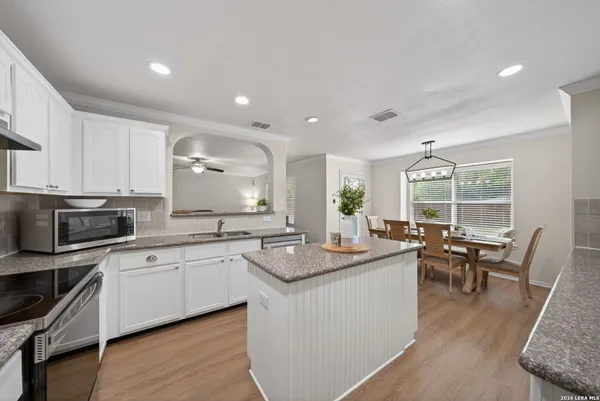 $349,900 | 11123 Palomino Bend, San Antonio, TX 78254