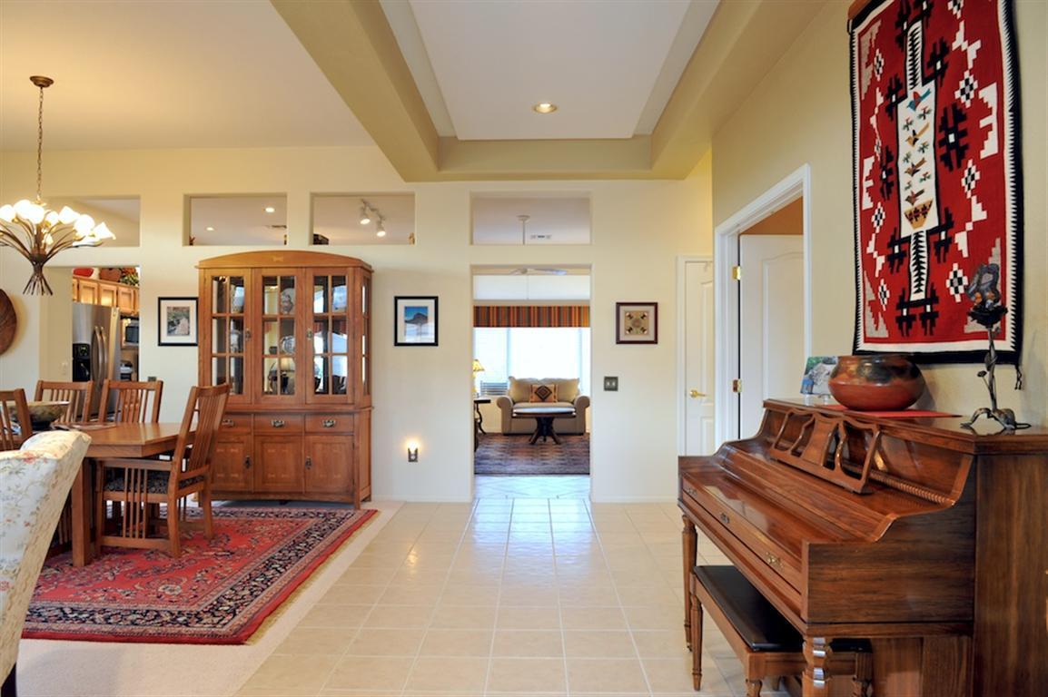 1051 East Royal Oak Road Tucson, AZ 85755 - Photo 1 of 32