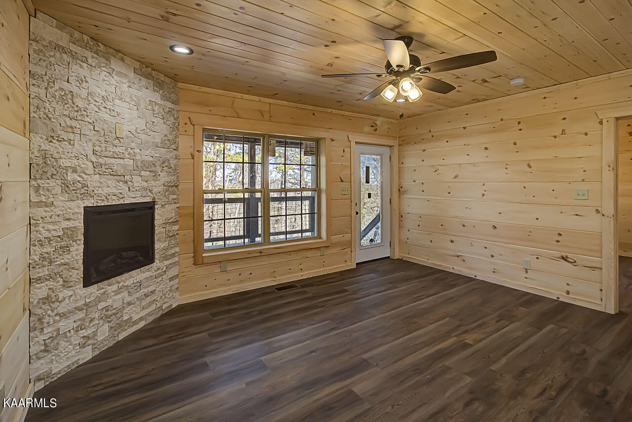 4270 South Boogertown Road Sevierville, TN 37876 - Photo 11 of 49 IMG_7869LR