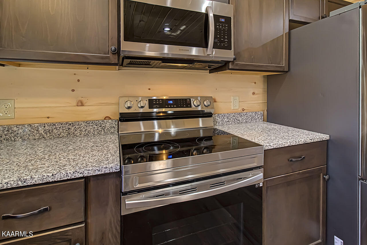 4270 South Boogertown Road Sevierville, TN 37876 - Photo 6 of 49 IMG_7800LR
