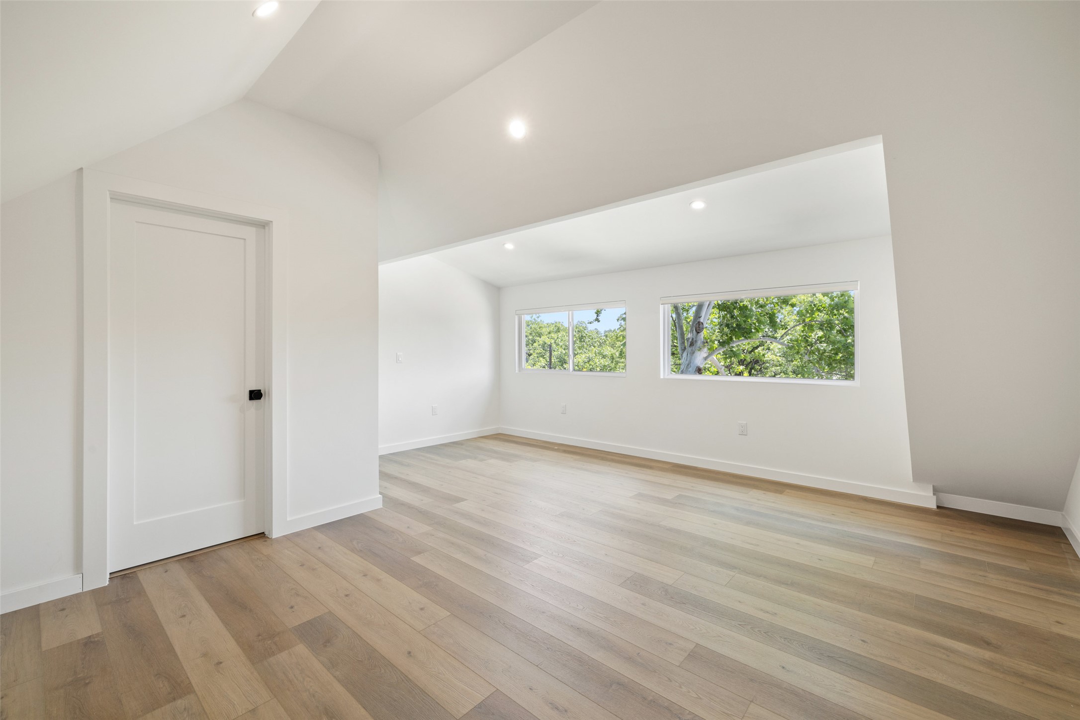 1800 Singleton Avenue Austin, TX 78702 - Photo 21 of 24