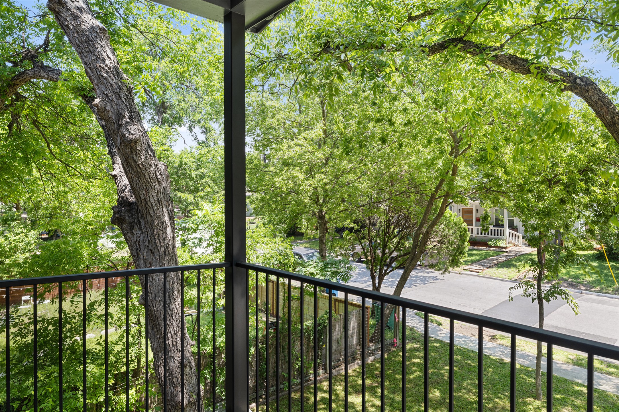 1800 Singleton Avenue Austin, TX 78702 - Photo 23 of 24