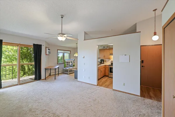 $177,000 | 14831 Endicott Way, Unit 316, Apple Valley, MN 55124