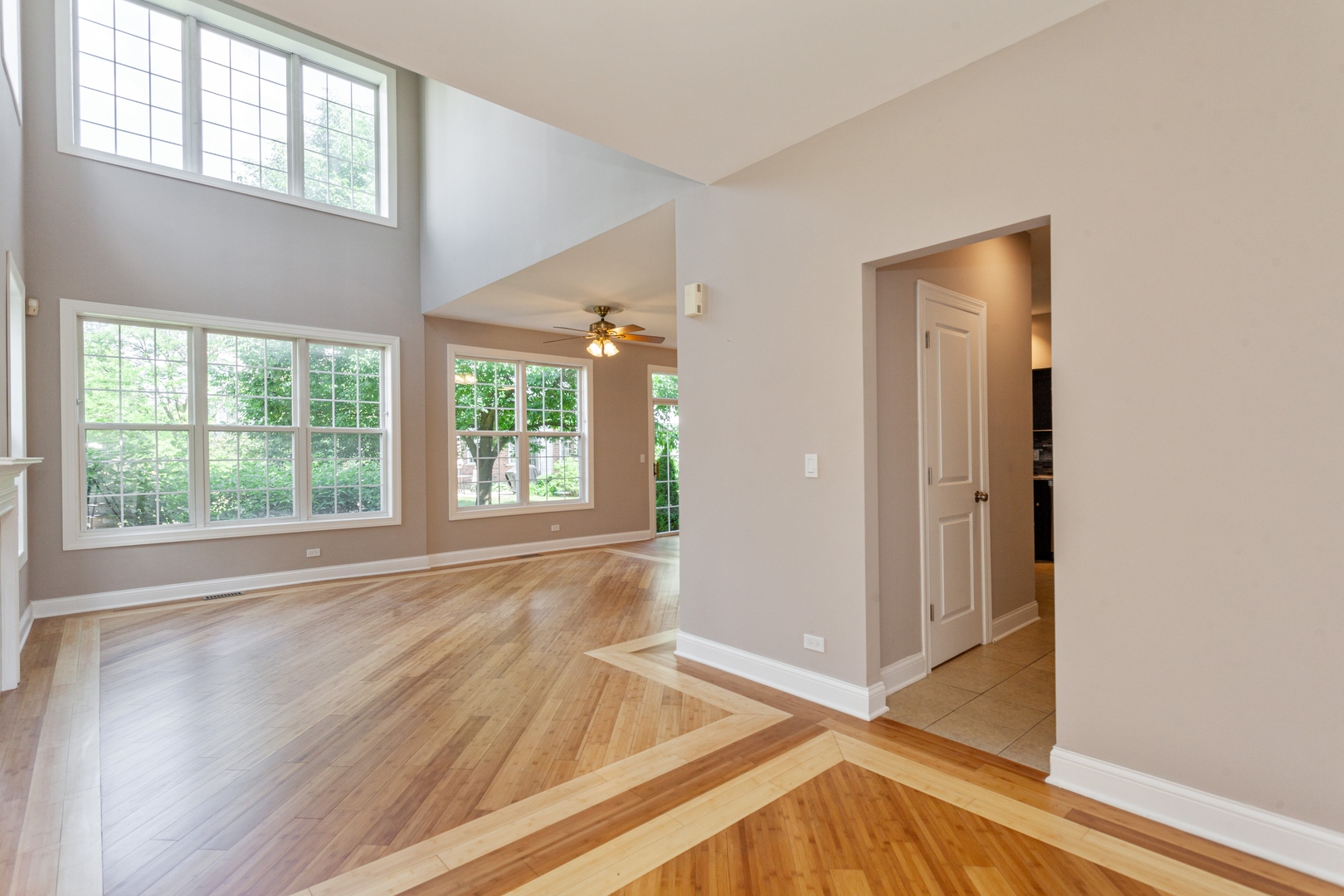 115 Chestnut Hills Circle, Unit 115 Burr Ridge, IL 60527 - Photo 2 of 20