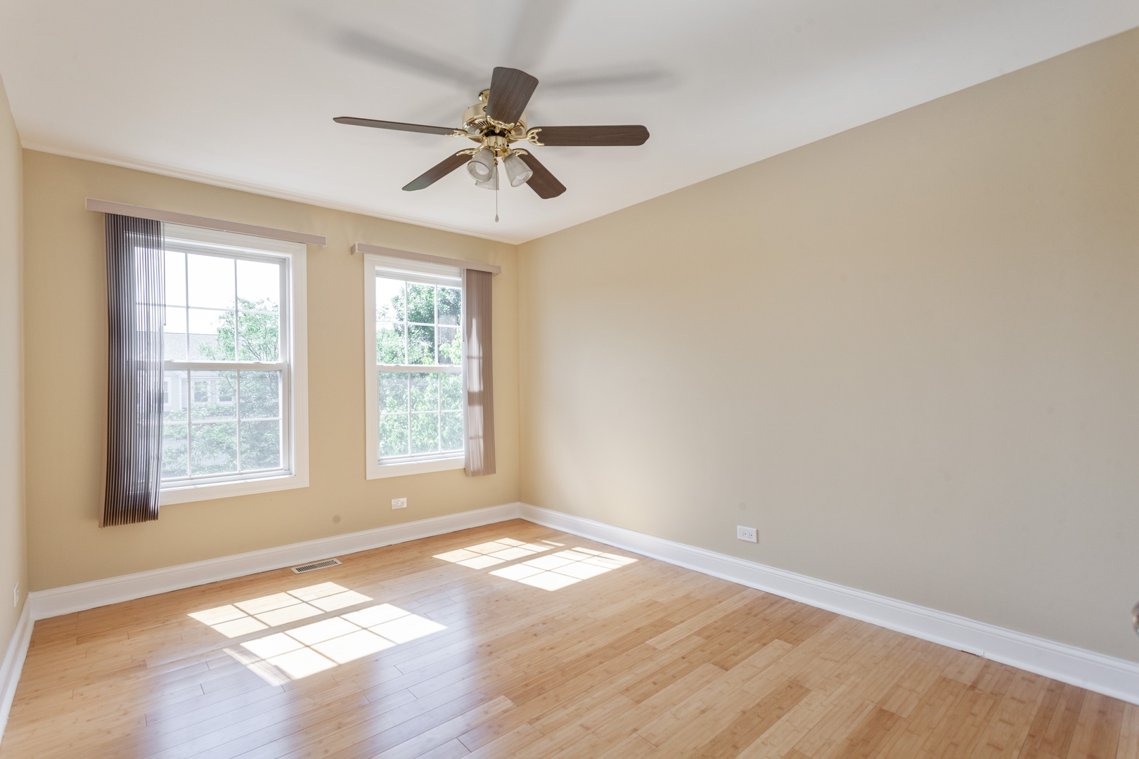 115 Chestnut Hills Circle, Unit 115 Burr Ridge, IL 60527 - Photo 15 of 20