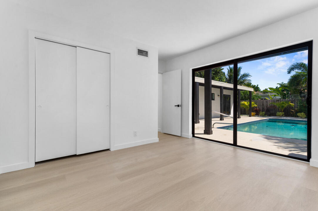 321 Northeast 28th Terrace Boca Raton, FL 33431 - Photo 15 of 29 15