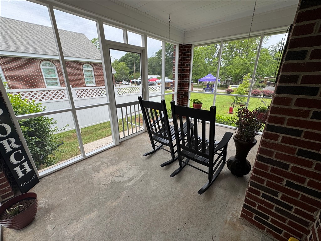 422 East Savannah Street Calhoun Falls, SC 29628 - Photo 19 of 21