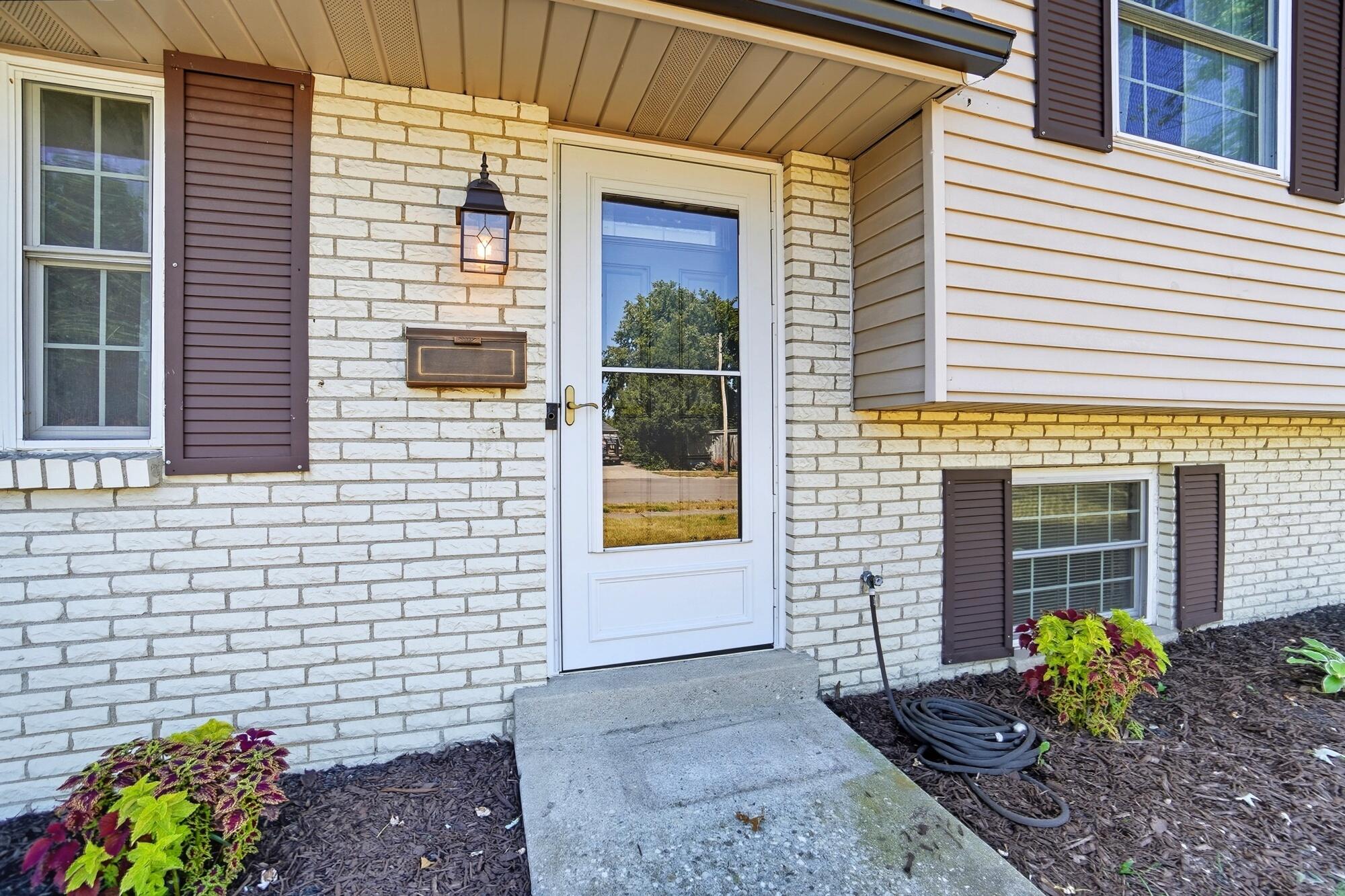 716 Gateshead Road Troy, OH 45373 - Photo 4 of 47 Gallery Image 4