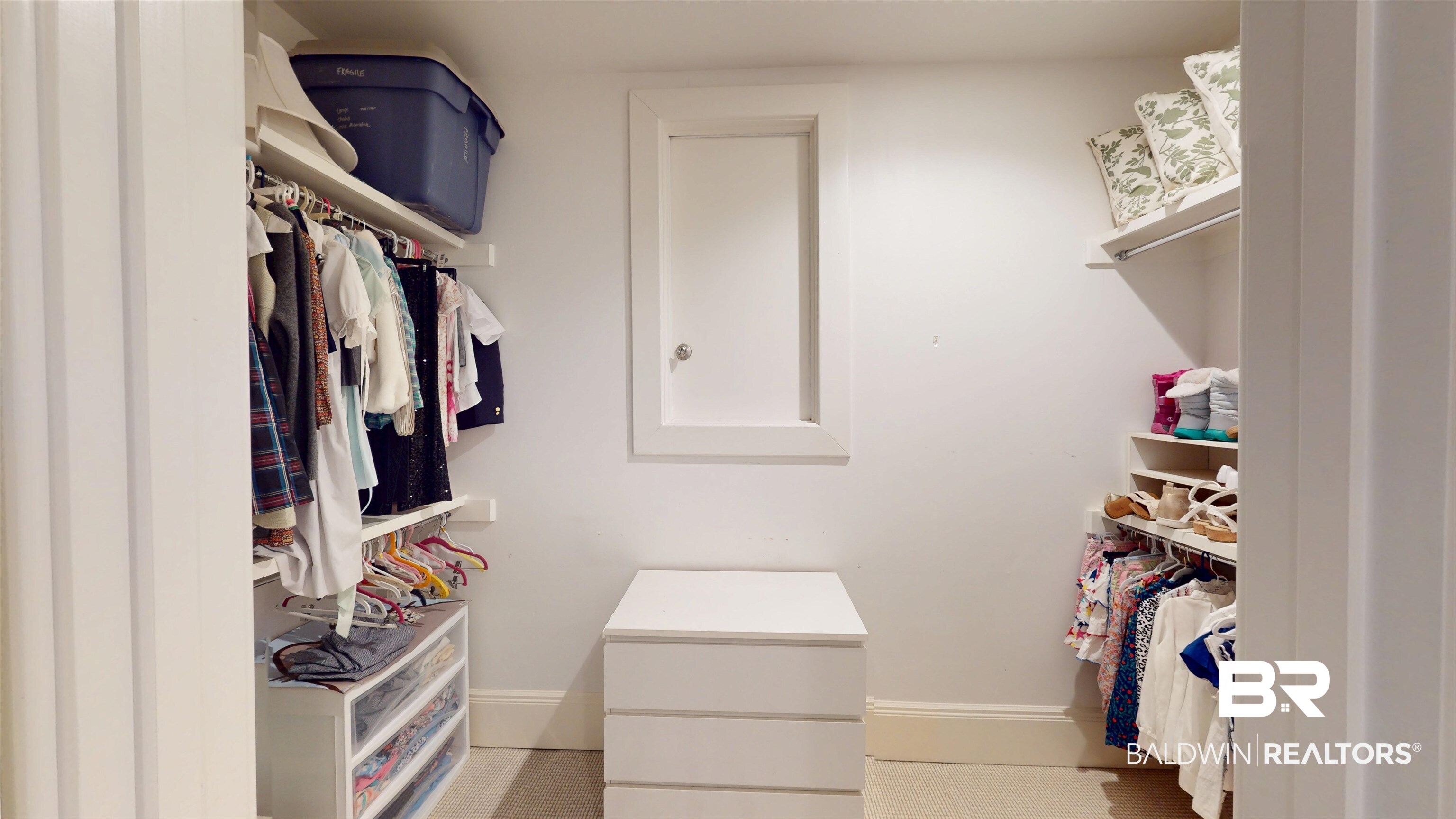211 Lanier Avenue Mobile, AL 36607 - Photo 50 of 73 View of walk in closet