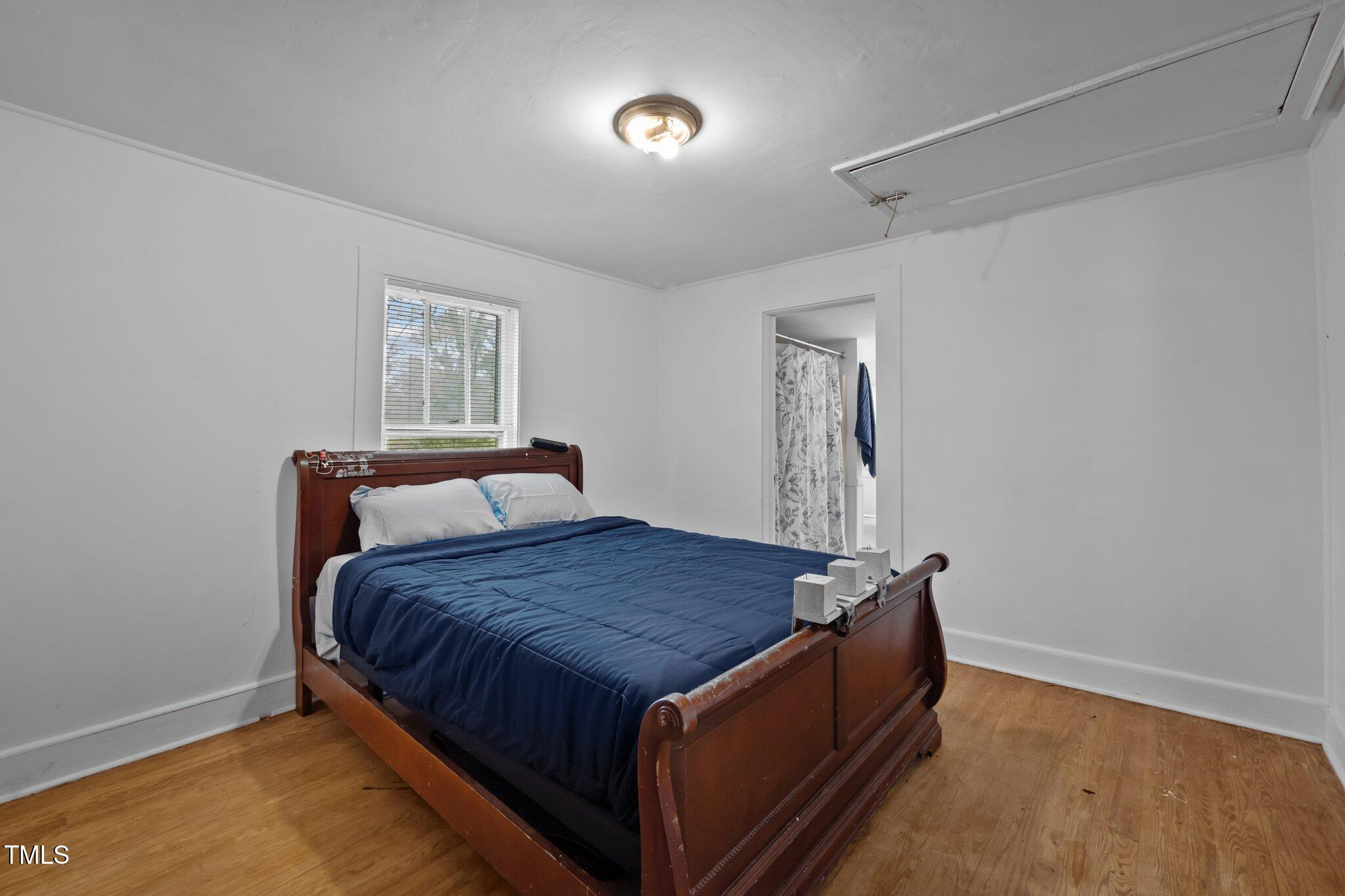 3528 Cheek Road Durham, NC 27704 - Photo 12 of 17 62-web-or-mls-P1031460