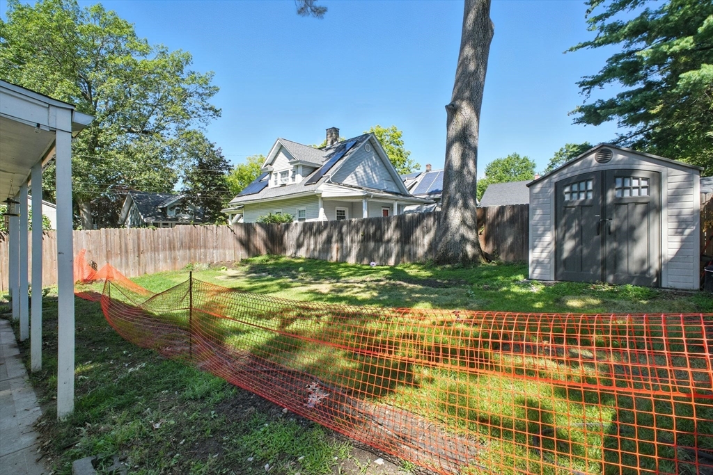 98 Rollins Street Springfield, MA 01109 - Photo 21 of 21