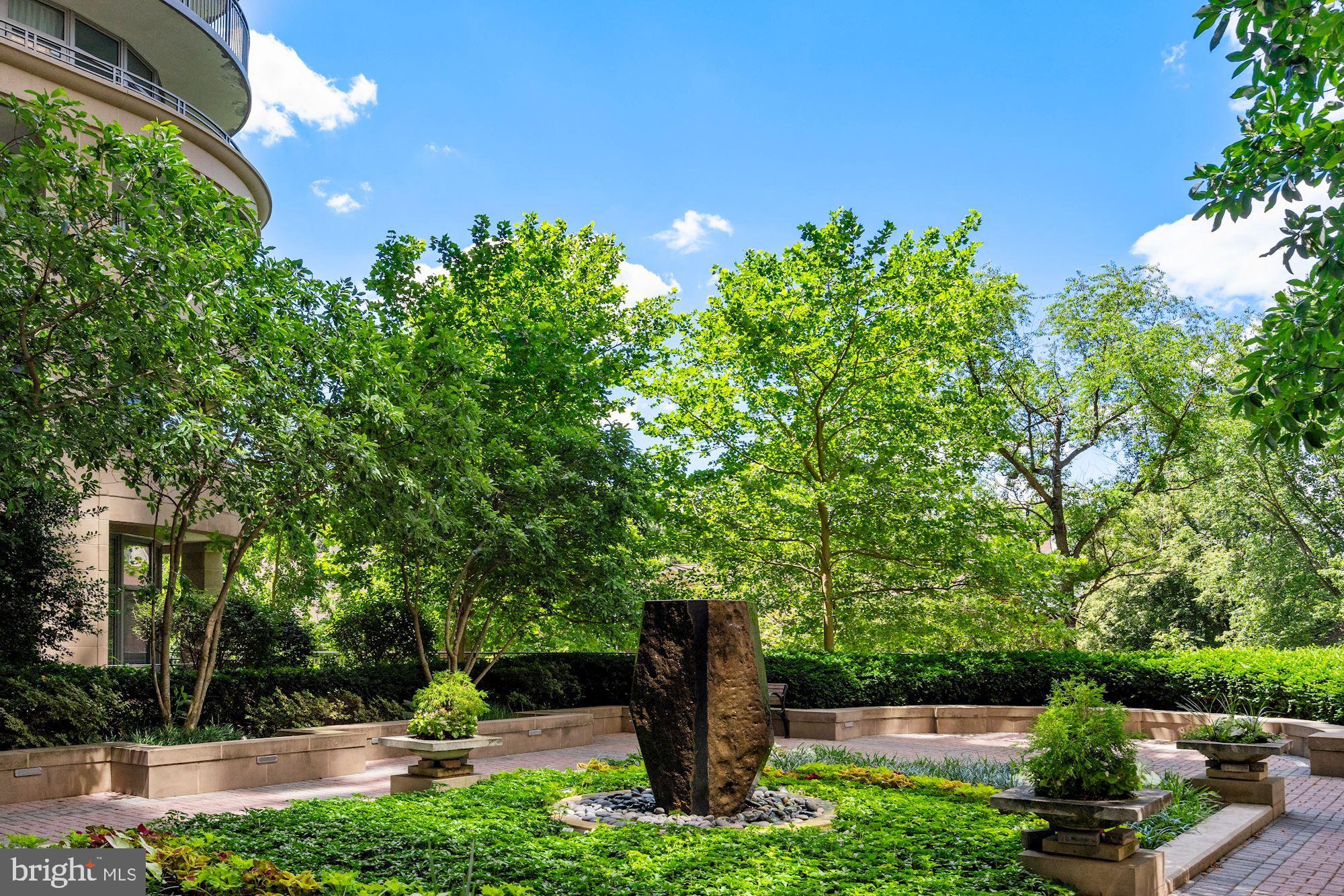 8220 Crestwood Heights Drive, Unit 418 McLean, VA 22102 - Photo 28 of 28 Courtyard on Rear (North) side of Building