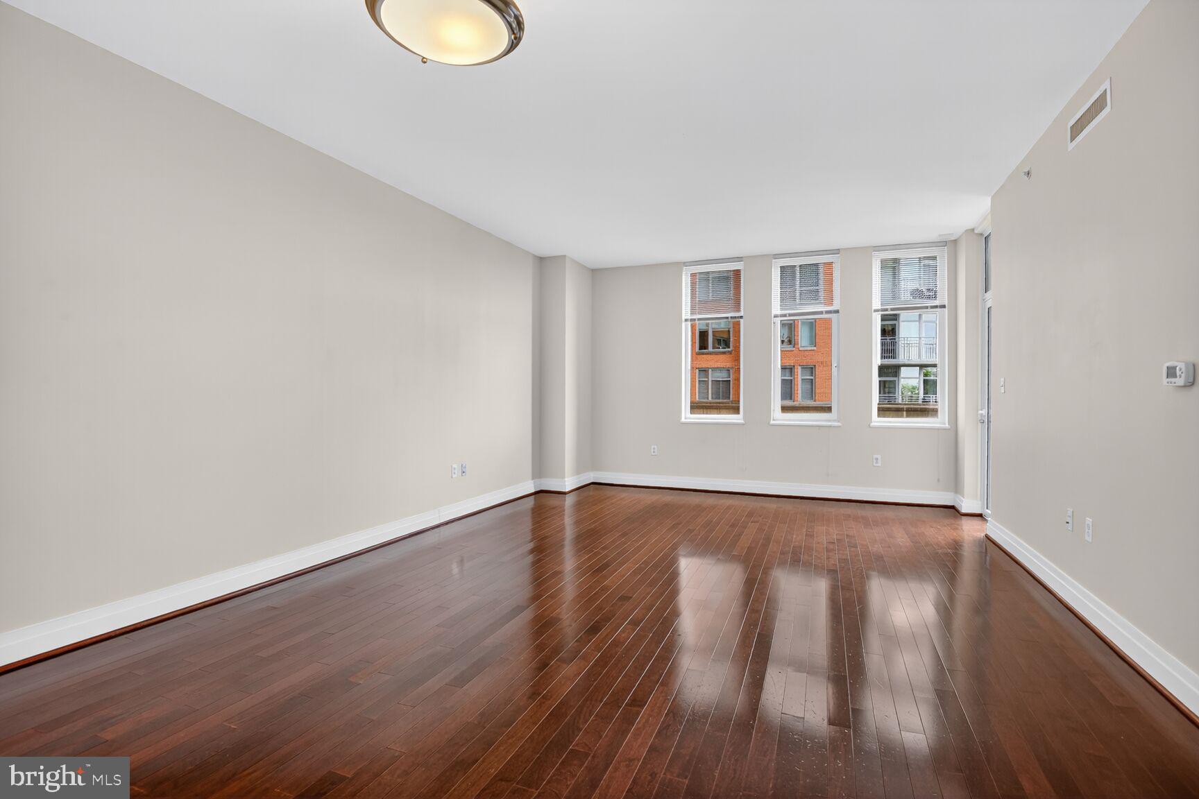 8220 Crestwood Heights Drive, Unit 418 McLean, VA 22102 - Photo 7 of 28 Large & Wide Living Room