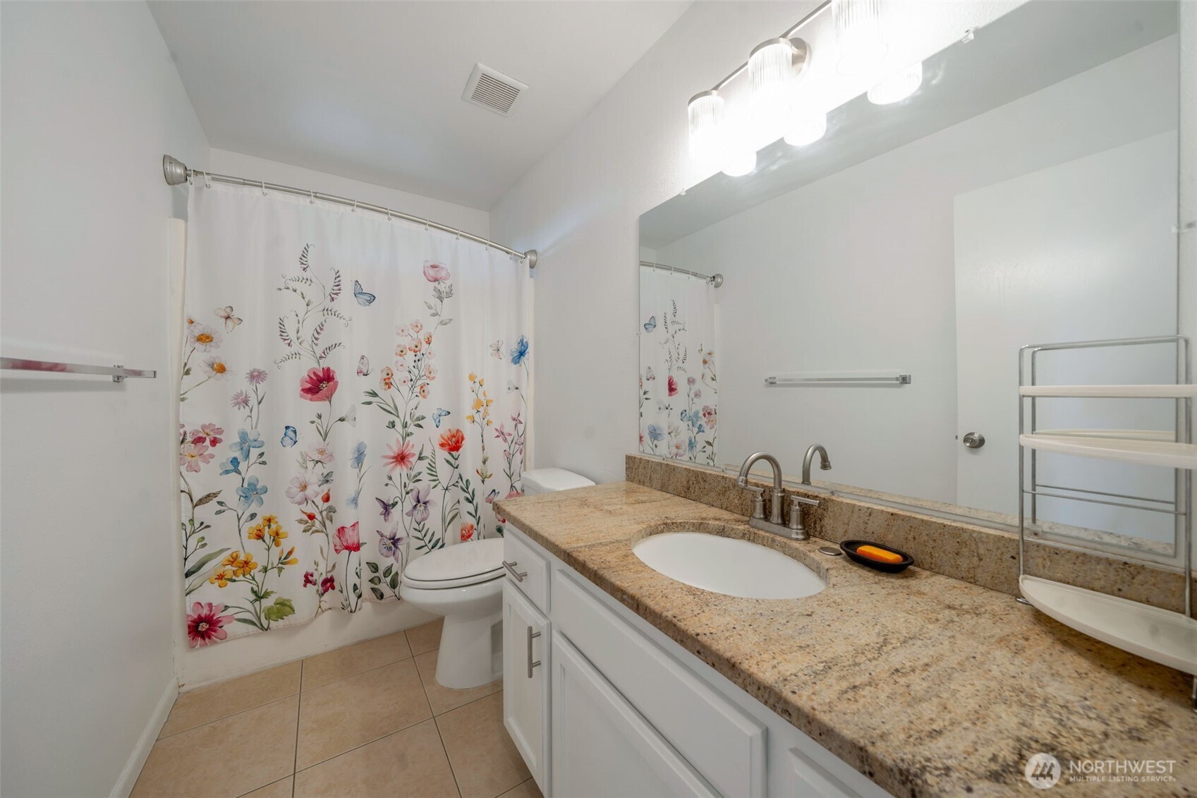 9925 South 242nd Place Kent, WA 98030 - Photo 15 of 26