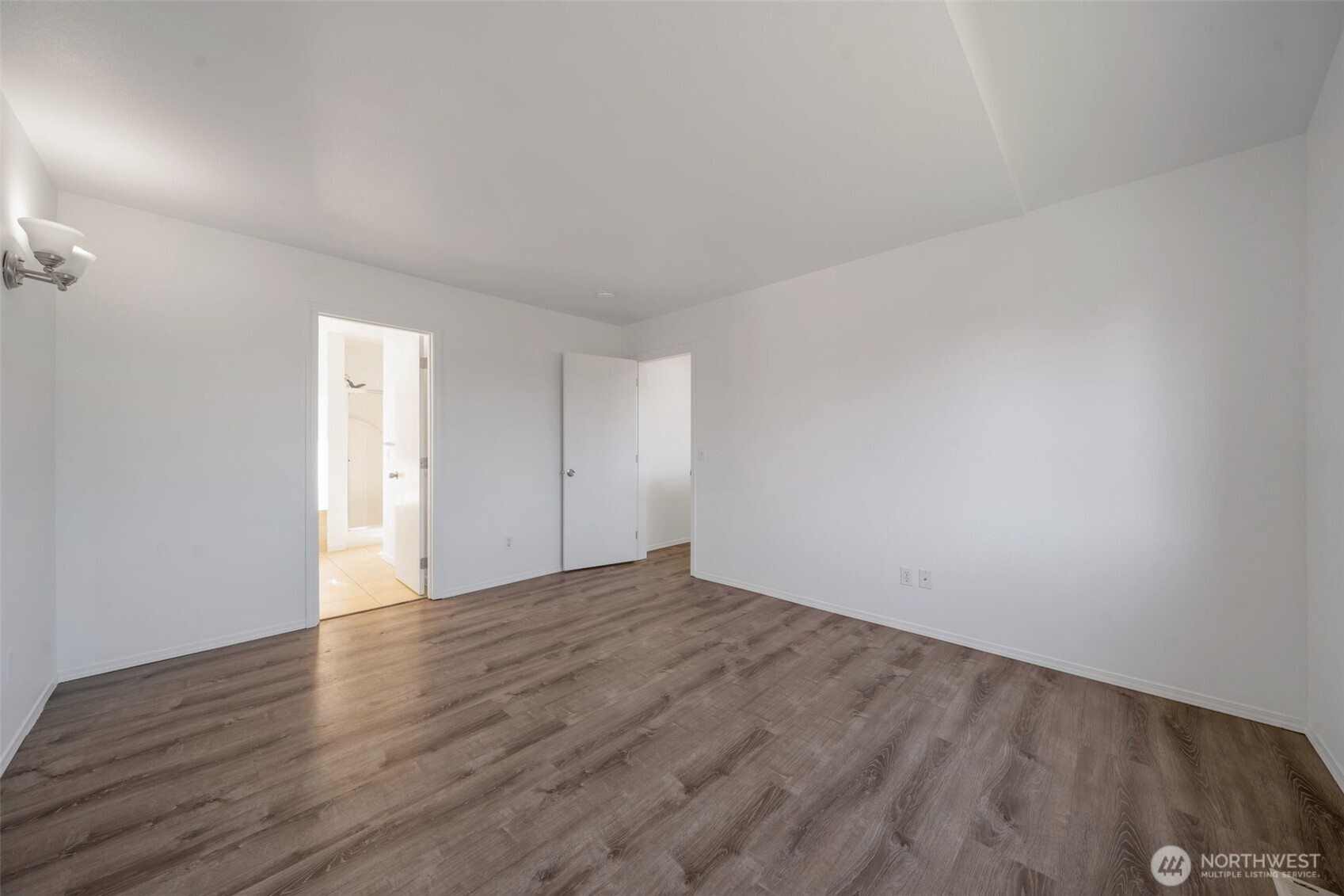 9925 South 242nd Place Kent, WA 98030 - Photo 20 of 26