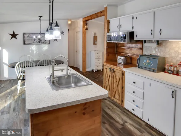 $349,995 | 516 Roberts Road, Great Cacapon, WV 25422