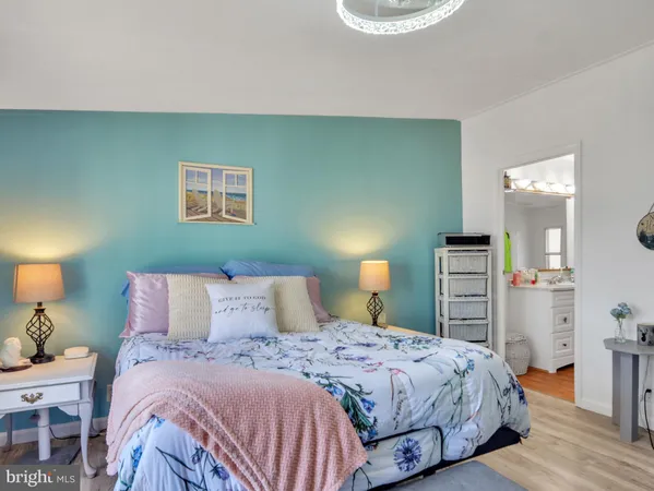 $349,995 | 516 Roberts Road, Great Cacapon, WV 25422