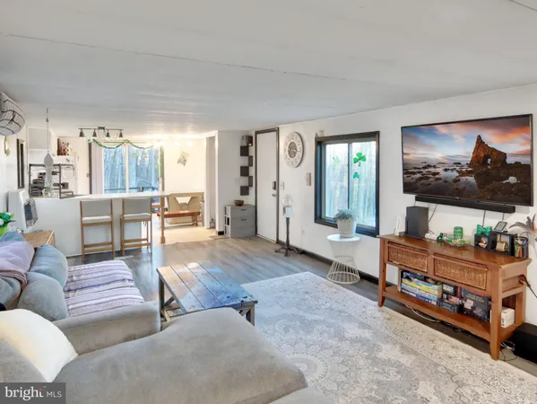 $349,995 | 516 Roberts Road, Great Cacapon, WV 25422