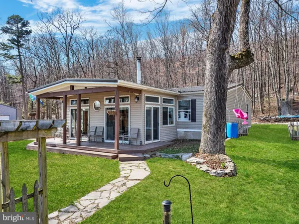 $349,995 | 516 Roberts Road, Great Cacapon, WV 25422