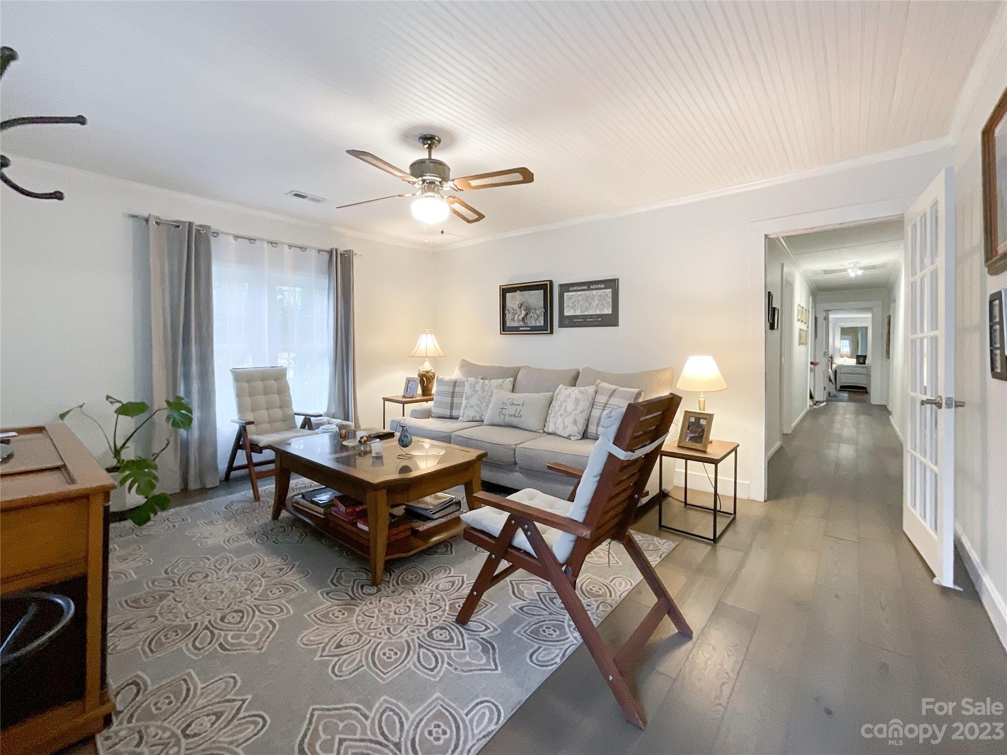 5100 Tabernacle Road Lancaster, SC 29720 - Photo 3 of 39 a living room with furniture and a table