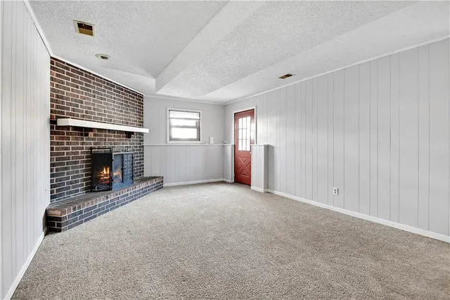 $258,000 | 1610 East Elm Terrace, Olathe, KS 66062