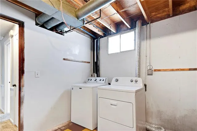 $258,000 | 1610 East Elm Terrace, Olathe, KS 66062