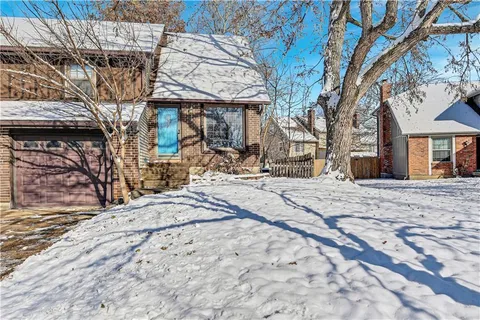 $258,000 | 1610 East Elm Terrace, Olathe, KS 66062