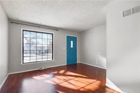 $258,000 | 1610 East Elm Terrace, Olathe, KS 66062