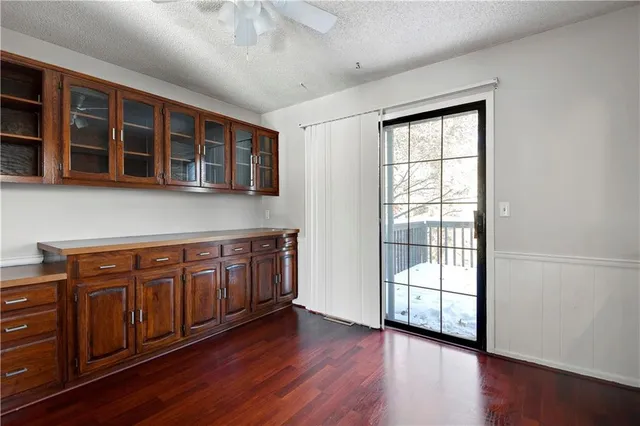 $258,000 | 1610 East Elm Terrace, Olathe, KS 66062