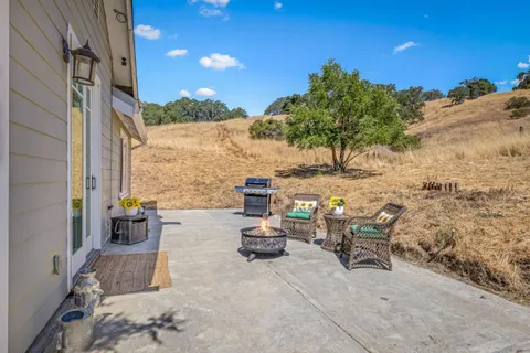 $4,750,000 | 23785 McKean Road, San Jose, CA 95141