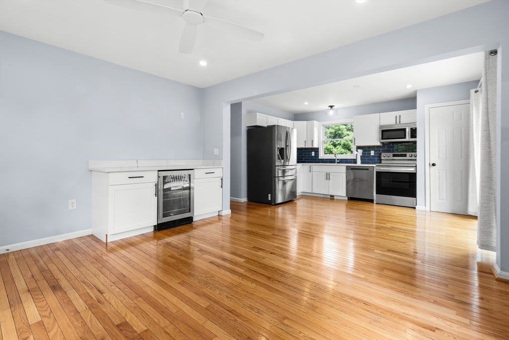 6 Kent Road Gloucester, MA 01930 - Photo 11 of 39