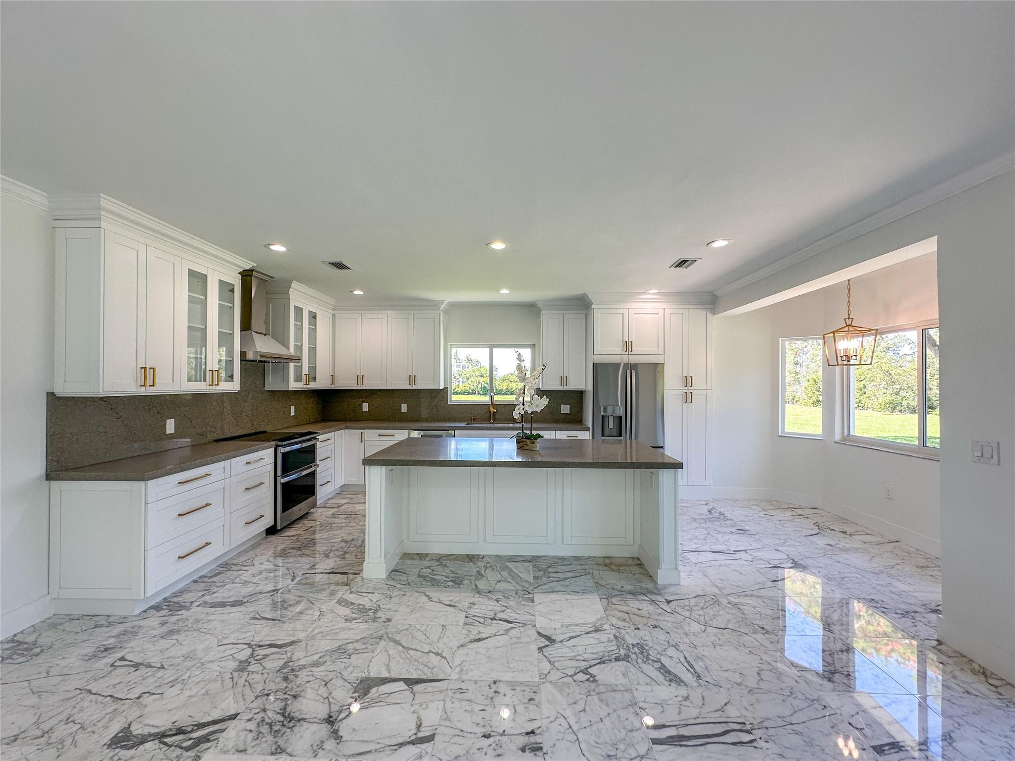 5941 Southwest 198th Terrace Southwest Ranches, FL 33332 - Photo 11 of 41 Photo 11