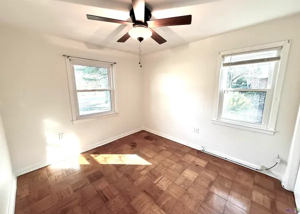 $1,600 | 266 West Parkland Drive, Baton Rouge, LA 70806