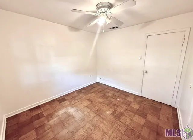 $1,600 | 266 West Parkland Drive, Baton Rouge, LA 70806