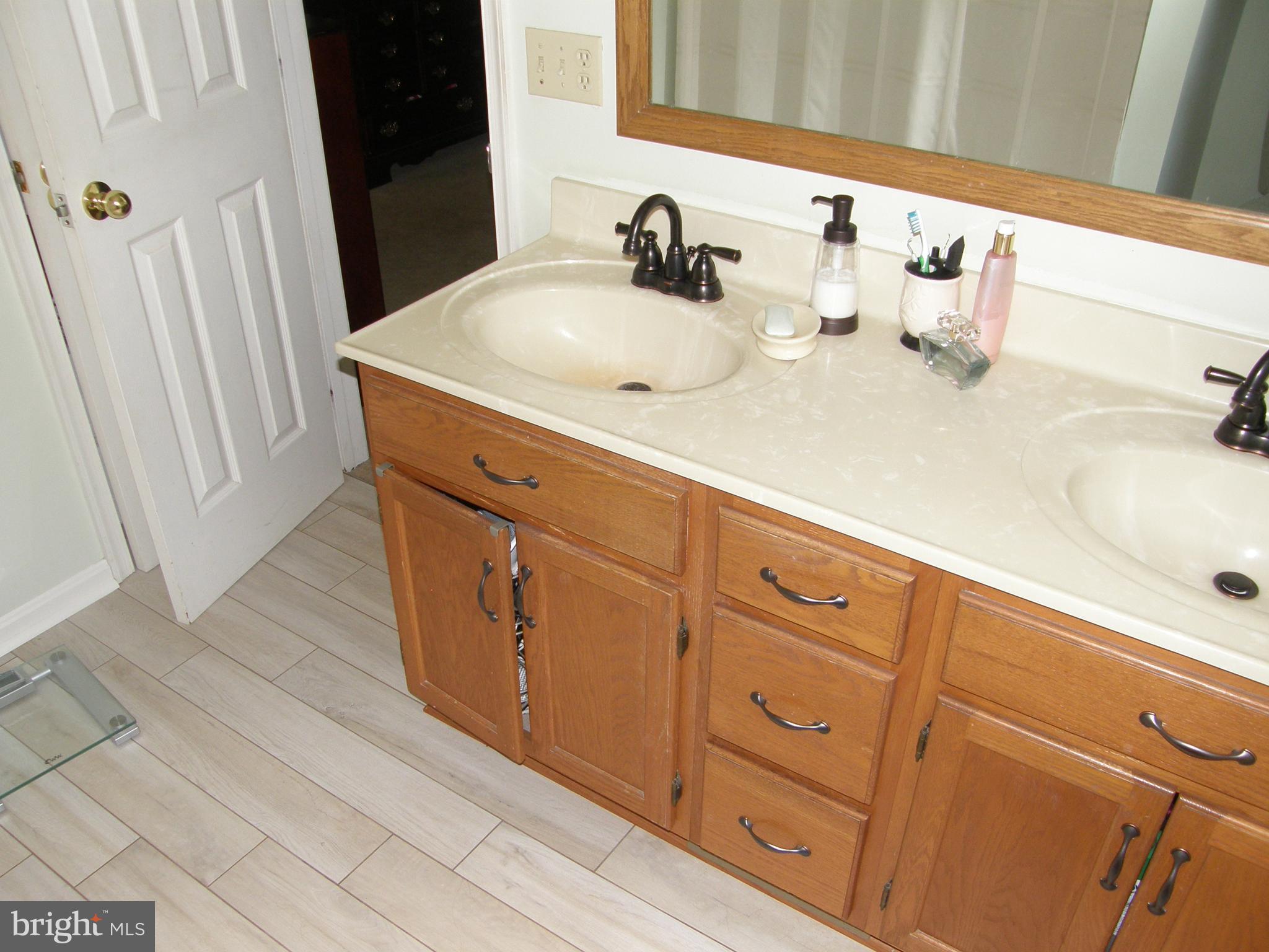 24961 McIntosh Road Hollywood, MD 20636 - Photo 14 of 29 Bath (Master)